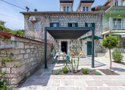 Haus für 420 000 euro in Herceg-Novi, Montenegro