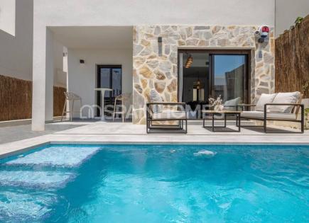 Villa for 375 000 euro in Orihuela, Spain