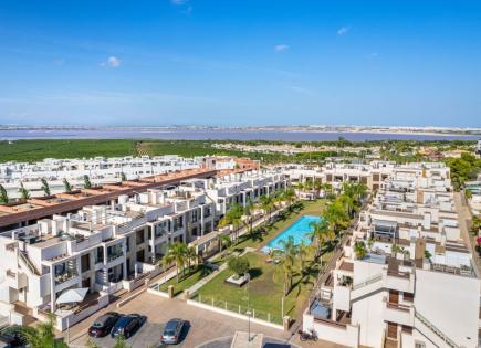 Penthouse for 359 000 euro in Torrevieja, Spain