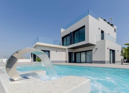 Villa for 975 000 euro in Dehesa de Campoamor, Spain