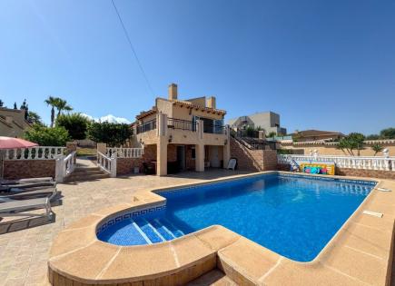 Chalet für 2 600 euro pro Monat in Cabo Roig, Spanien