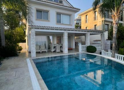 Haus für 8 000 euro pro Monat in Agios Tychon, Zypern