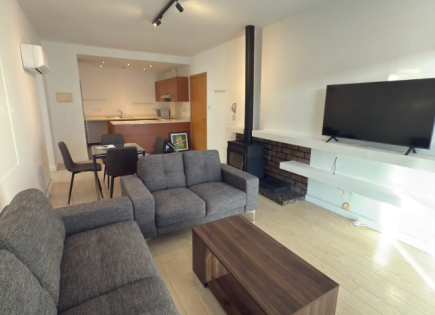 Appartement pour 1 500 Euro par mois à Mesa Geitonia, Chypre