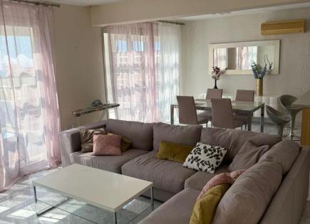 Apartment für 2 200 euro pro Monat in Agios Tychon, Zypern