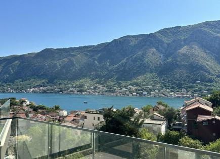 Wohnung für 192 000 euro in Dobrota, Montenegro