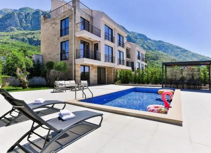 Villa für 738 000 euro in Rezevici, Montenegro