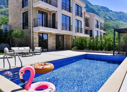 Villa für 3 750 euro pro Monat in Rezevici, Montenegro