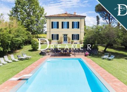 Villa for 2 850 000 euro in Lucca, Italy