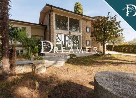 Villa for 1 850 000 euro in Montecatini Terme, Italy