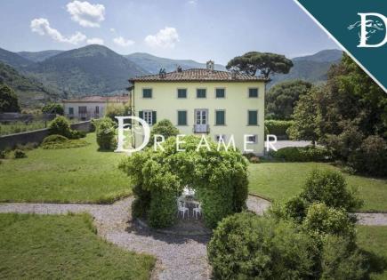 Villa for 3 000 000 euro in Lucca, Italy