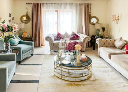 Townhouse for 950 406 euro in Dubai, UAE