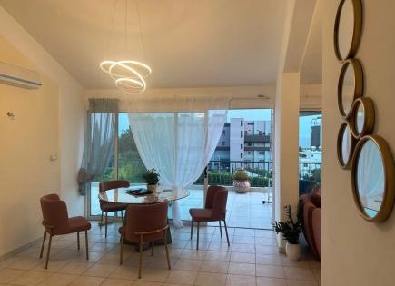 Apartment für 2 500 euro pro Monat in Parekklisia, Zypern