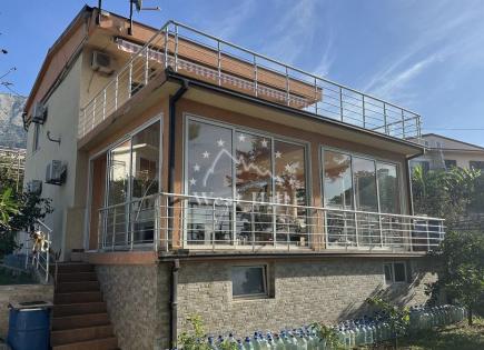 Casa para 260 000 euro en Dobra Voda, Montenegro