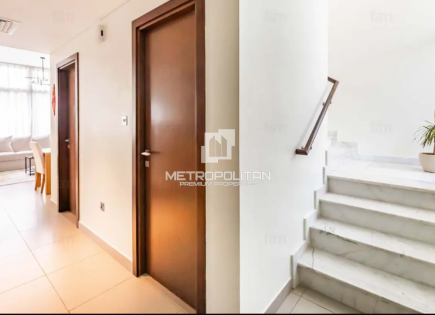 Casa adosada para 568 160 euro en Dubái, EAU