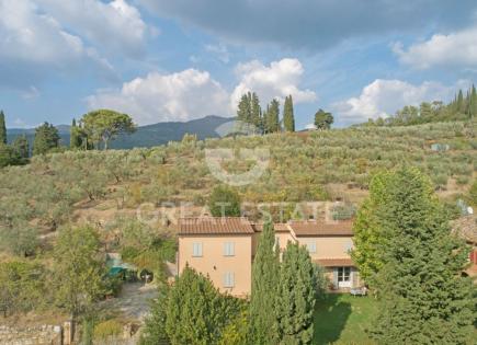 House for 590 000 euro in Castiglion Fiorentino, Italy