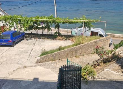 Apartment for 450 000 euro in Prcanj, Montenegro