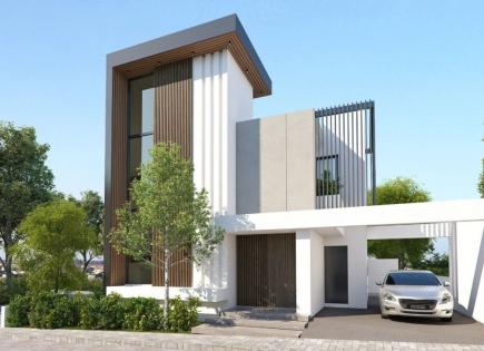 Villa for 680 000 euro in Larnaca, Cyprus