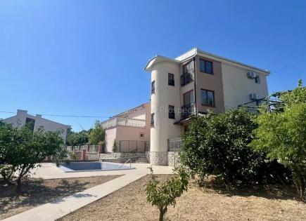 Casa para 547 000 euro en Dobra Voda, Montenegro