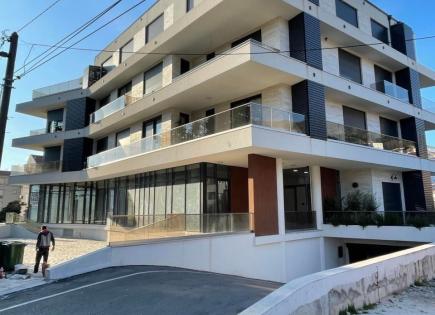 Oficina para 3 500 euro por mes en Tivat, Montenegro