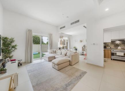 Townhouse for 682 817 euro in Dubai, UAE