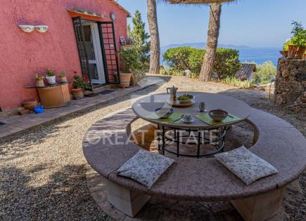 House for 585 000 euro in Monte Argentario, Italy