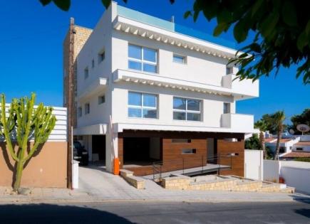 Apartment for 474 000 euro in Limassol, Cyprus