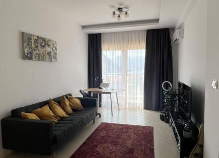 Flat for 239 000 euro in Dobrota, Montenegro
