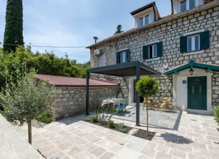 House for 410 000 euro in Herceg-Novi, Montenegro