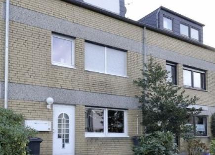 Maison de rapport pour 310 706 Euro à Kaarst, Allemagne