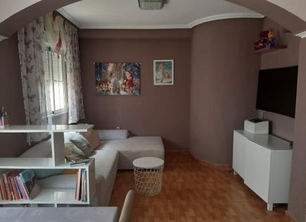 Chalet para 1 200 euro por mes en Orihuela Costa, España