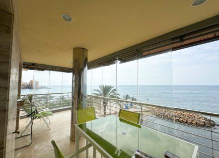 Apartment für 1 300 euro pro Monat in Torrevieja, Spanien