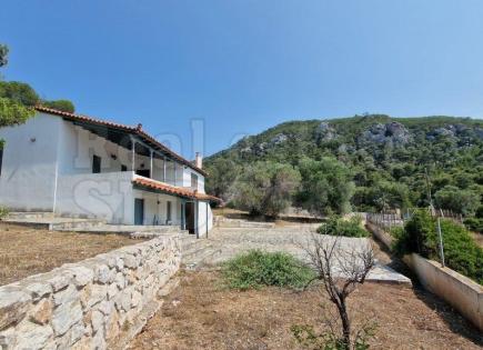 House for 85 000 euro in Loutraki, Greece