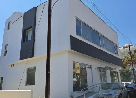 Mietshaus für 10 000 euro pro Monat in Mesa Geitonia, Zypern