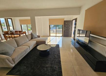Maison pour 2 500 Euro par mois à Parekklisia, Chypre