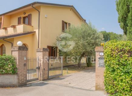 Villa für 315 000 euro in Tuoro sul Trasimeno, Italien
