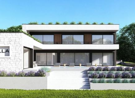Villa for 1 500 000 euro in Porec, Croatia