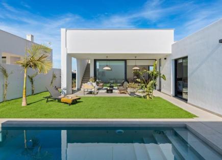 Villa para 585 900 euro en La Manga del Mar Menor, España