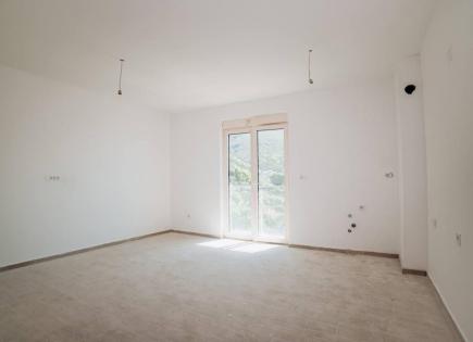 Appartement pour 104 000 Euro à Becici, Monténégro