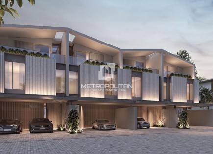 Townhouse for 1 279 762 euro in Dubai, UAE