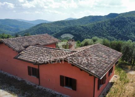 Casa para 195 000 euro en Gubbio, Italia