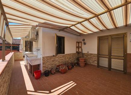 Penthouse for 52 000 euro in Scalea, Italy