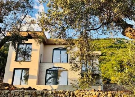 Casa per 400 000 euro in Montenegro