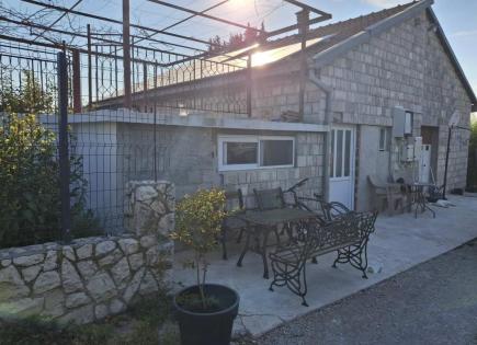 Casa per 173 000 euro in Montenegro
