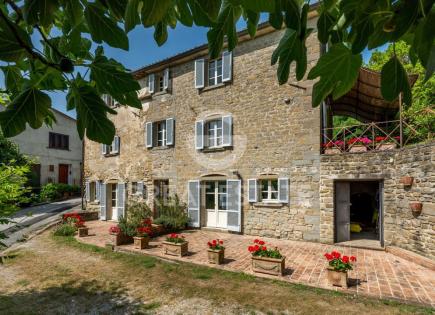 House for 640 000 euro in Italy