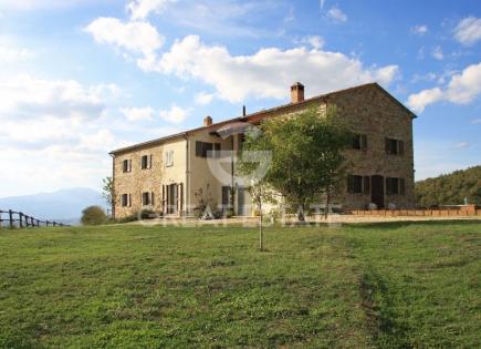 House for 898 000 euro in Viterbo, Italy