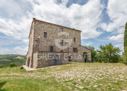 Casa para 475 000 euro en Fabro, Italia