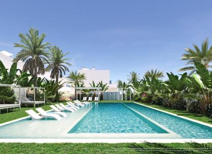 Bungalow for 370 000 euro in Pilar de la Horadada, Spain