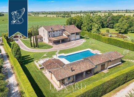 Villa in Mantua, Italien (preis auf Anfrage)