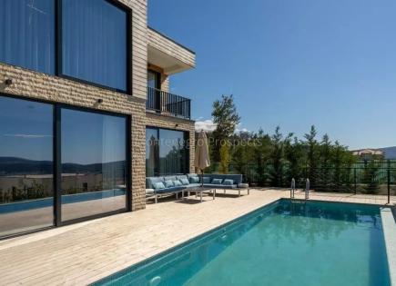 Villa for 695 000 euro in Kavac, Montenegro