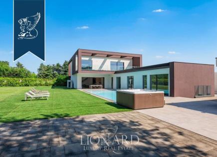 Villa for 2 500 000 euro in Monza, Italy